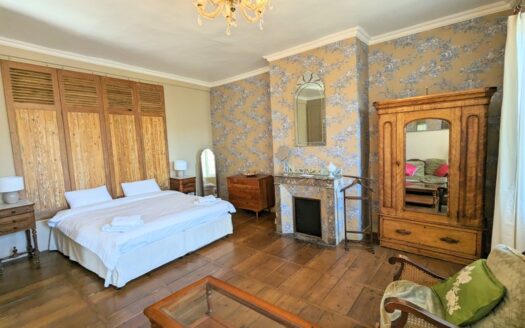 Belle maison bourgeoise rénovée avec goût