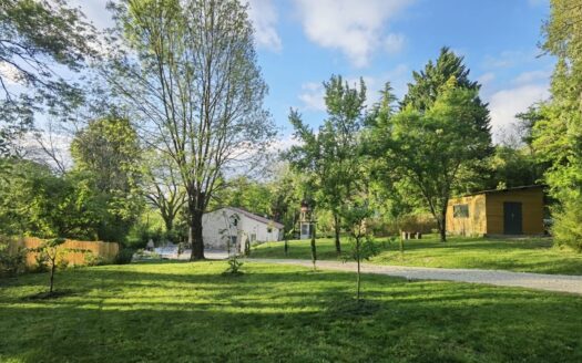 Maison 6 pieces en pierre entièrement rénovée – Vallon de Véronne (Agen)