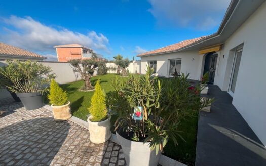 Maison spacieuse de standing Izon