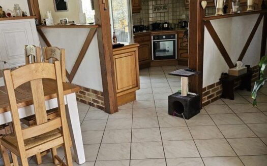 Maison familiale avec sous sol sur Gravigny