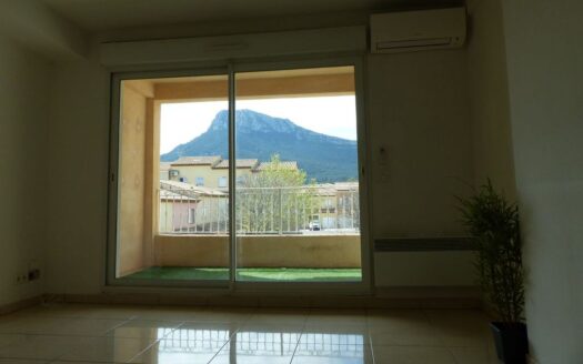 T3 La FARLEDE, Var, situé centre ville