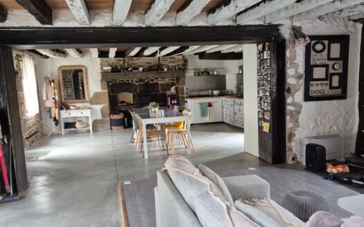 Maison en pierre de 147m²