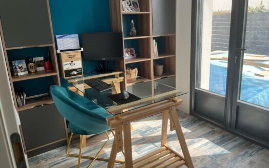 Maison neuve et Studio indépendant