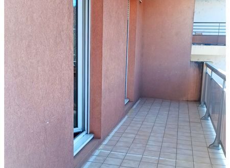 1/3  Appartement 47m² Dijon Drapeau – République