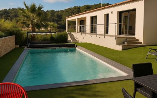 Havre de paix avec vue dégagée – Villa-appartement moderne, terrain arboré, piscine chauffée