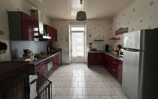 Maison saint priest de gimel