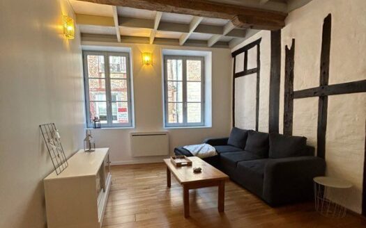 Maison de ville rénovée et meublée – 2 chambres