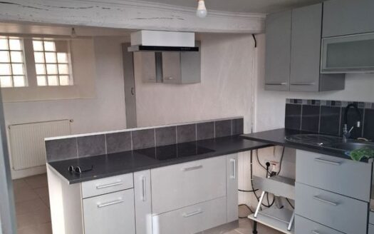 Maison72m2+ 25 m2 combles aménageable