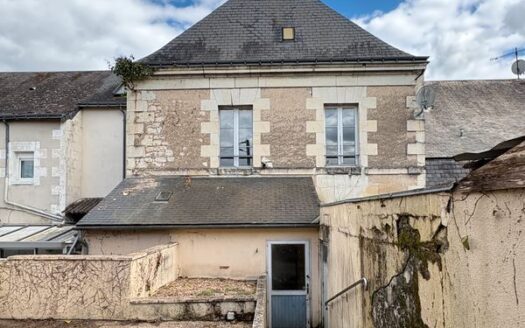 Maison de ville à rénover à votre goût