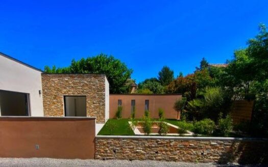 Villa neuve contemporaine