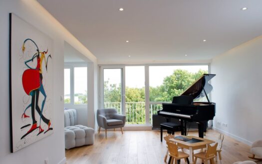 TRES BEL APPARTEMENT T4bis/3 ch. Avec rooftop unique de 80m2 (à 5mn du Vieux Lille) COUP DE COE