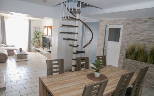 Maison 5 pièces 150m²