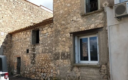 Maison a renover 10 minutes mer