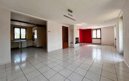 Maison mitoyenne 4 chambres + 1 bureau 125 m²