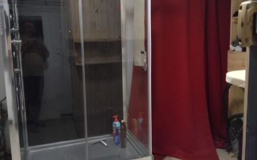 8 Pièces ·  250 m² ·  Montans 81600