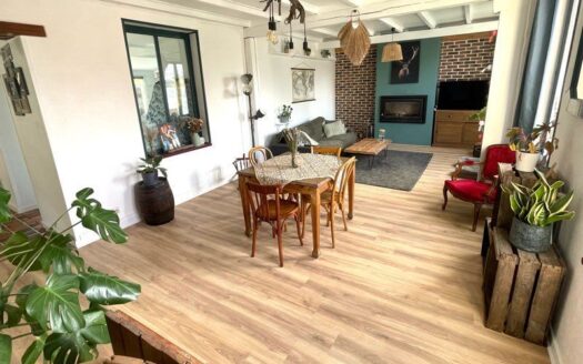 LONGÈRE INDIVIDUELLE 130m2 6 PIECES AVEC DÉPENDANCES ET GARAGE PLUS DE 200m2
