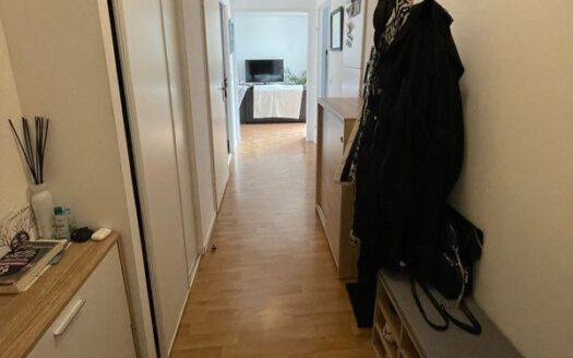 À vendre – Appartement 4 pièces (actuellement 3 pièces) – 80,25 m² – Balcon – Parking – 222000