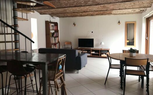 Maison dans ancienne ferme