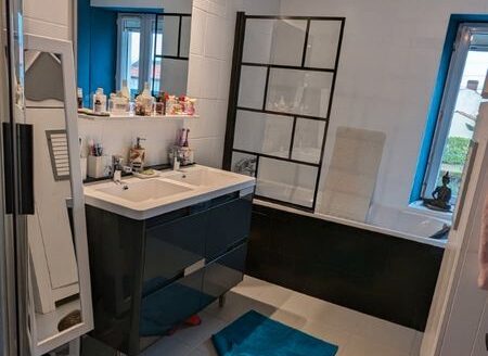 1/3  Maison à finir de renover