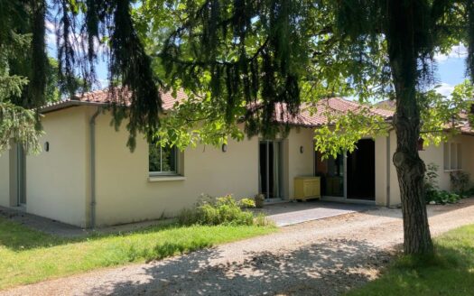 Maison 200 m² hyper centre Jaunay-Marigny dans parc 2400 m²