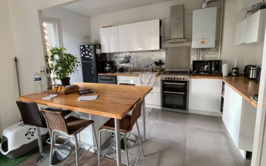 Appartement 3 pièces – 87 m² – Balcons + Garage – Agen