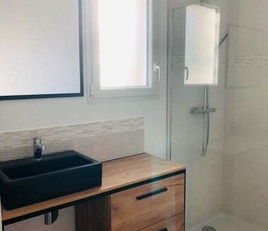 1/3  Maison neuve 5 minutes montaigu