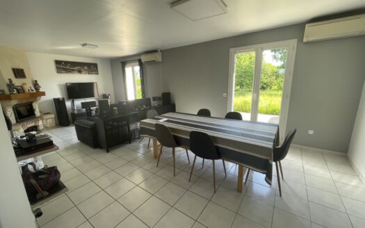 Magnifique maison familiale à vendre aux Pinthières (28120)