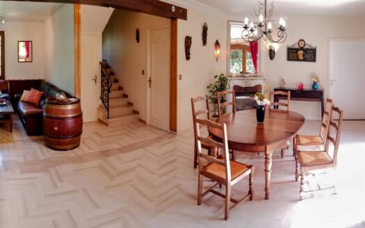 1/20  Belle maison 7 pièces 180 m²