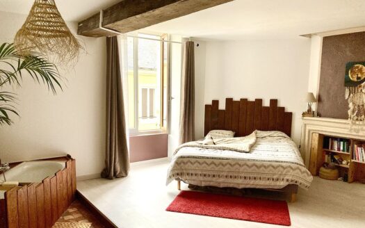 Maison + Dépendances + Rente 600/mois