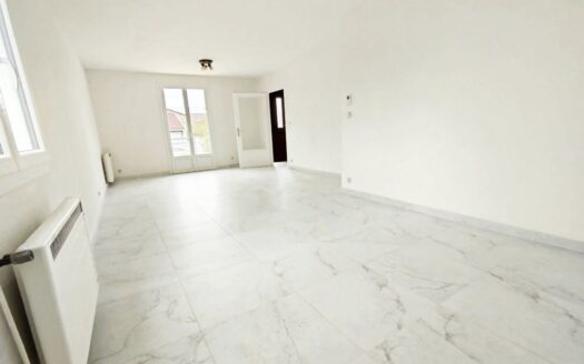 Maison avec extension indépendante + Sous sol 284 000