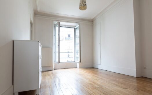 Appartement 3 pièces 3e étage 55 m² Montsouris lumineux – charme de l’ancien