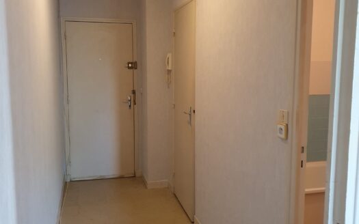 STUDIO 51000€