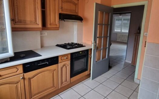 Appartement . 81m2 . Garage / cave / loggia