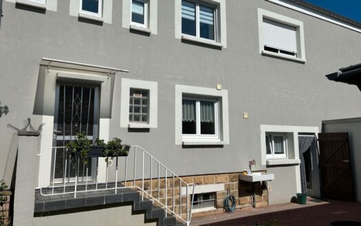 A vendre maison atypique 7 pièces à FEY