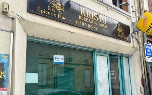 Local commercial + habitation centre ville