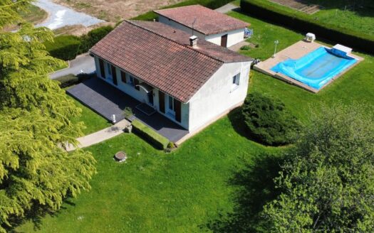 Maison individuelle avec dépendances