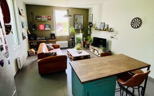 A vendre – Appartement 3 pieces 64 n’ – Vue Pyrenees –