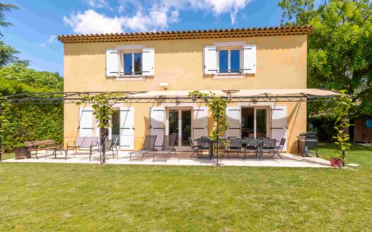Maison 5 chambres (160m2) sur ~2100 m2 avec piscine à Puyricard – visite virtuelle