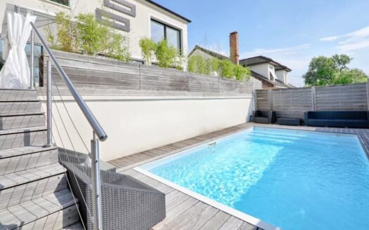 Maison de standing avec jardin méditerranéen, jacuzzi et piscine – Ormesson-sur-Marne