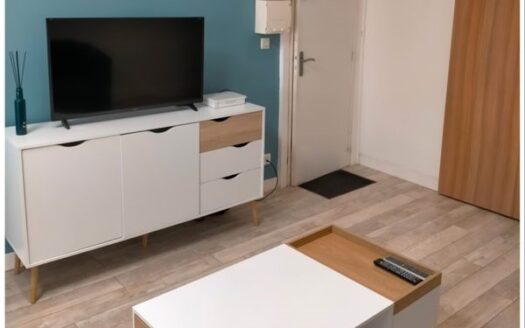 Maison divisée en deux appartements T2