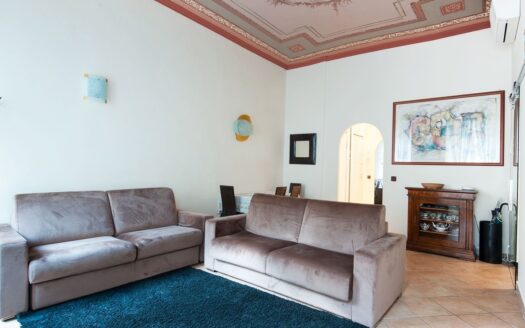 Superbe appartement 2 pièces au cœur de Menton, à 50 m de la mer