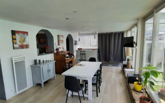 Maison 6 pieces de 175 m2