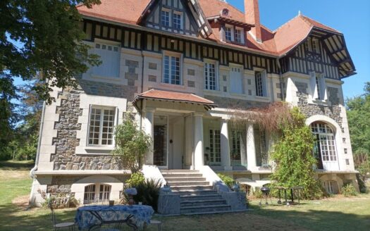 Manoir à la campagne