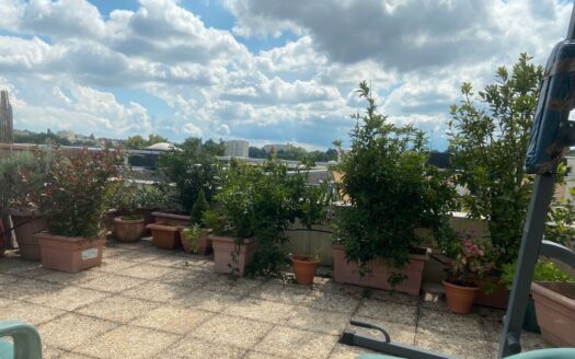 5 pièces, terrasse, dernier étage, ascenseur, proche gare