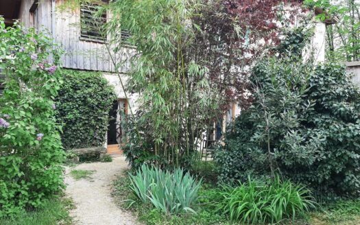 Appartement 47m², jardin et remise