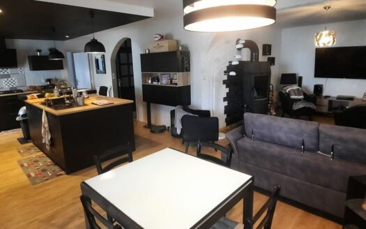 Maison 6 pieces de 175 m2