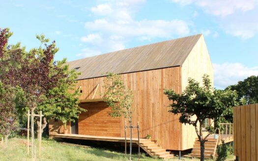 Maison bois contemporaine écologique d’architecte – 1h10 de Paris – vue dégagée
