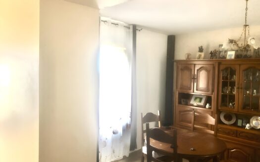 maison deux chambre avec grand garage