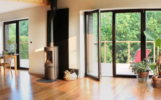 Maison bois contemporaine écologique d’architecte – 1h10 de Paris – vue dégagée
