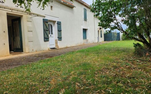 Maison longère en pierres